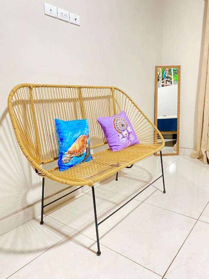 Pura Vida Apartment. 5 Min From Airport Alajuela Exterior photo
