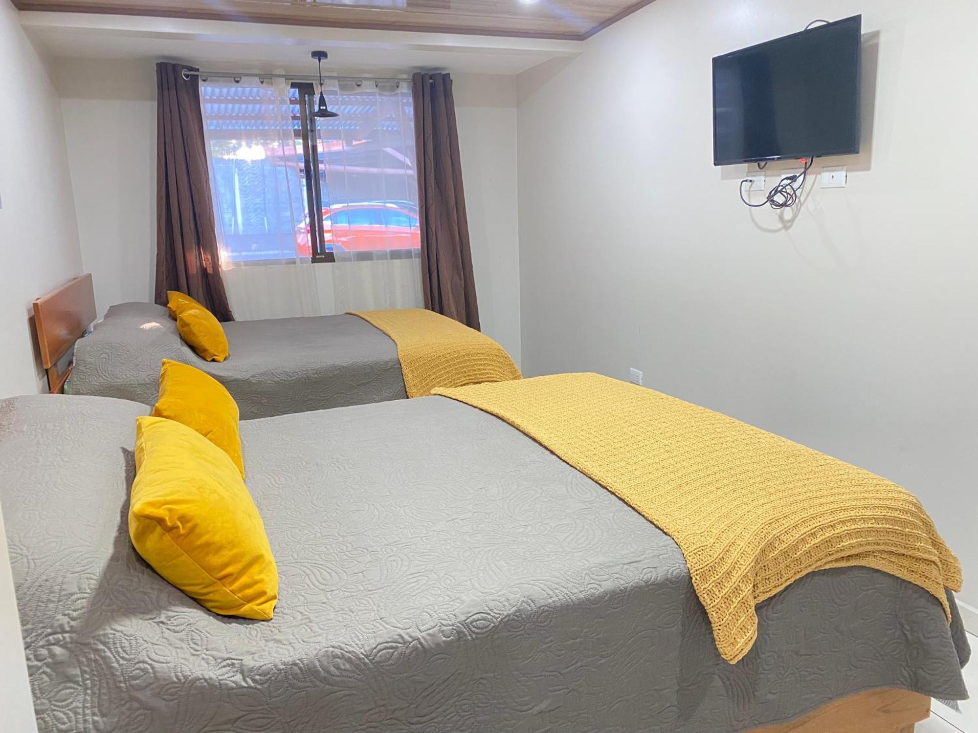 Pura Vida Apartment. 5 Min From Airport Alajuela Exterior photo